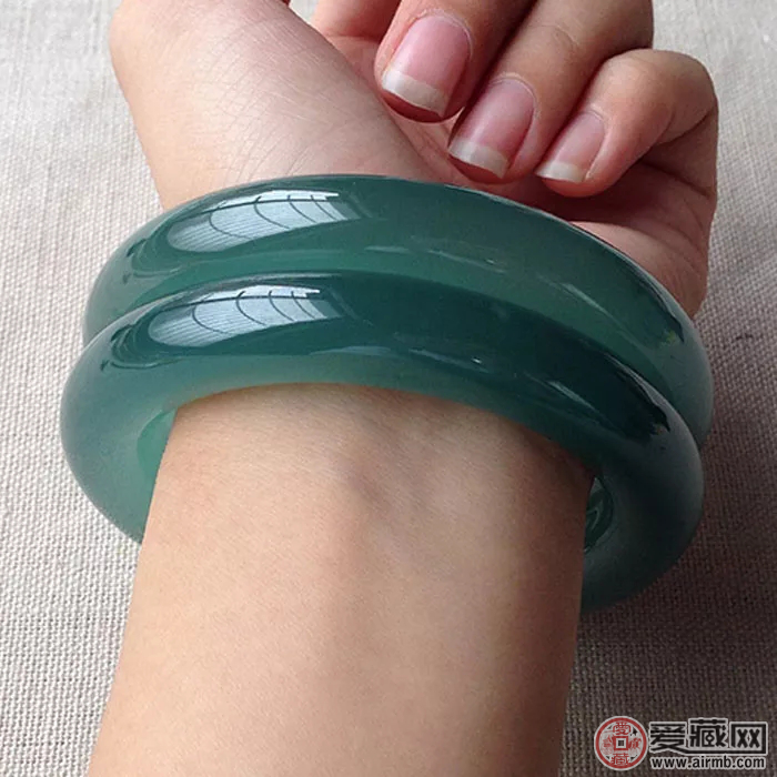 龙石种翡翠多少钱，一看吓一跳，看你买不买 