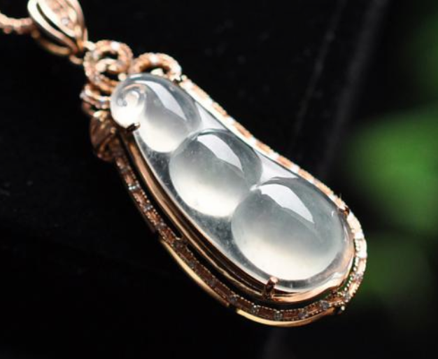 冰种翡翠批发价格一般是多少钱及图片 第1张