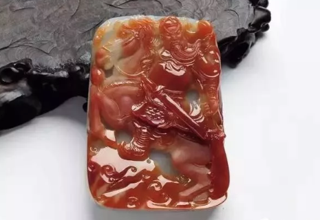 天然红翡 天然红翡和烧红的翡翠对比照 第2张