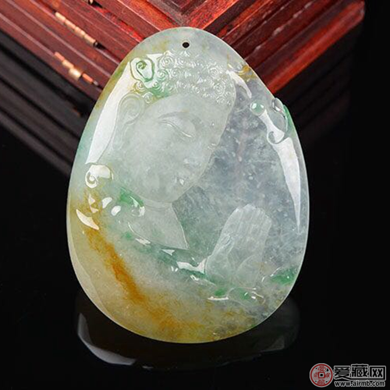 影响黄加绿翡翠价格的原因   第2张