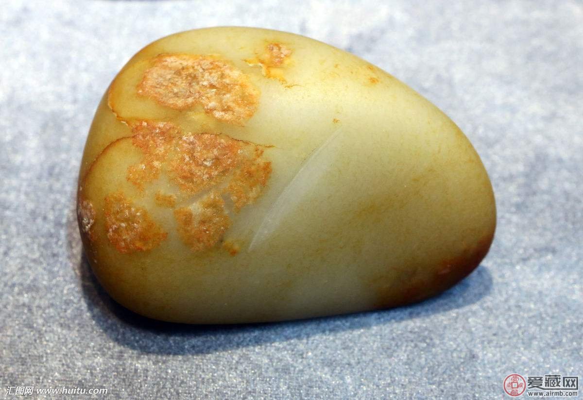 和田玉原石哪里可以买到？和田玉原石怎么样的？ 