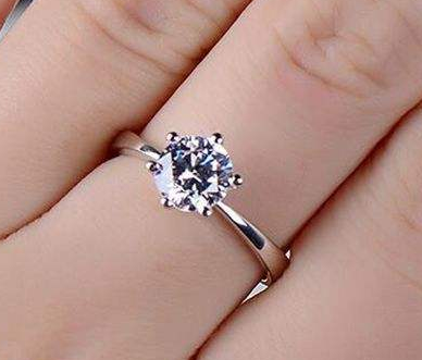 两克拉钻戒多少钱 两克拉钻戒价格   第1张