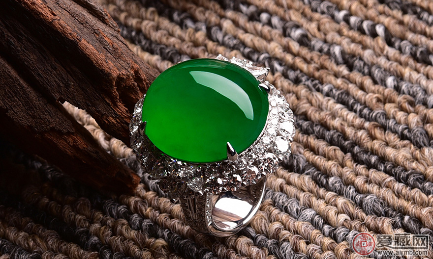 买翡翠十有九坑，那么应该如何避免? 