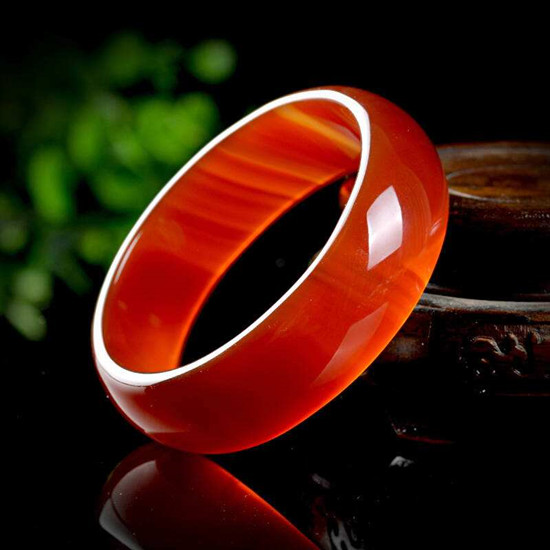 真玛瑙手镯图片及鉴别 真玛瑙手镯选购技巧   第2张