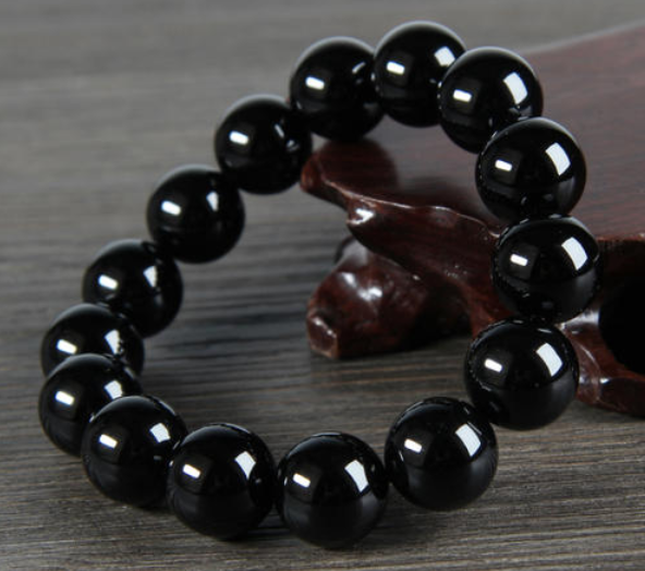 真的黑玛瑙手串多少钱 真的黑玛瑙手串价格及图片   第1张
