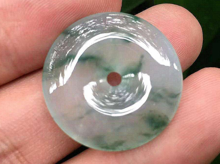 中缅边境翡翠市场 中缅边境翡翠市场有哪些   第1张