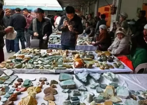 去哪里买翡翠比较好 翡翠可以去哪里买   第1张