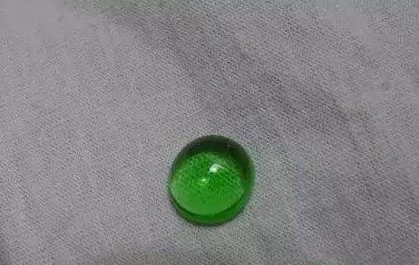 最容易模仿玻璃种翡翠的是什么？   第5张