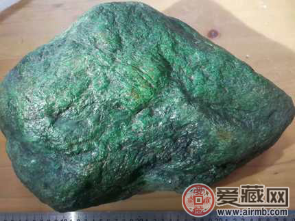 翡翠原石真假应该怎么看？ 