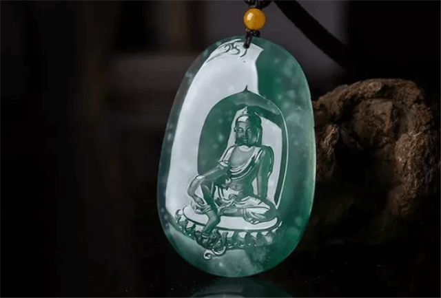 什么是木那翡翠？木那翡翠有几种颜色？   第3张