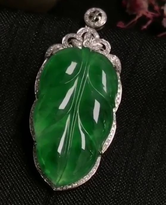 翡翠鉴赏：高冰、色辣！   第5张