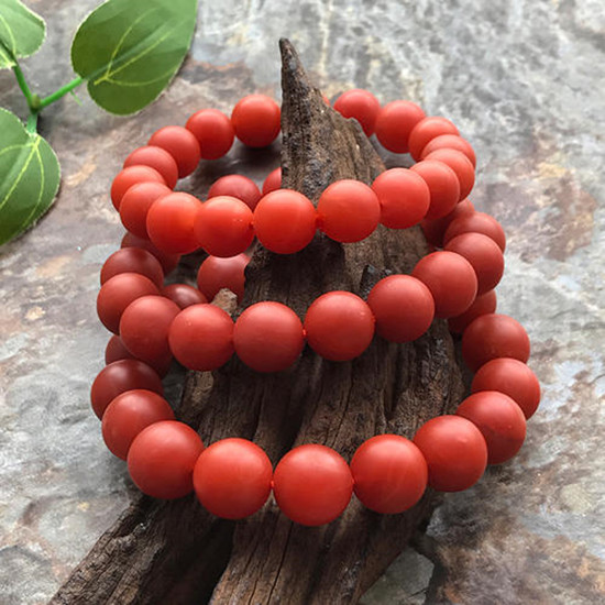 南红玛瑙手链戴哪只手 南红玛瑙手链佩戴禁忌   第2张