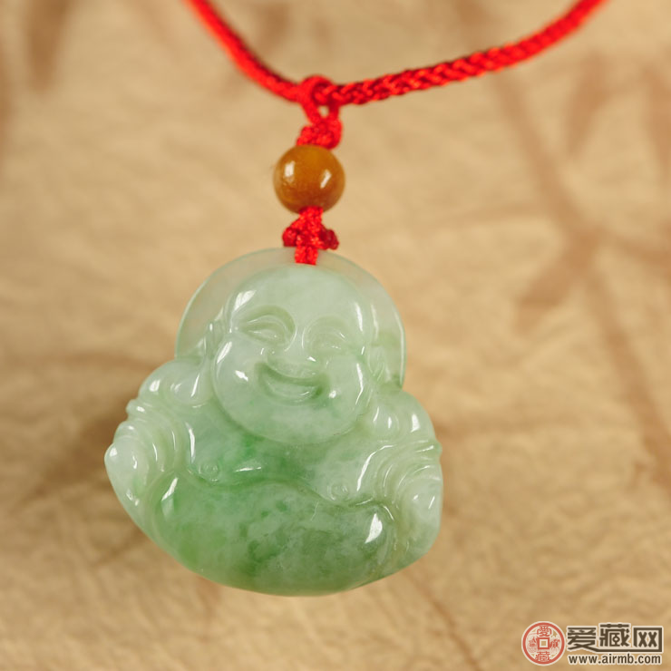 关于豆种翡翠吊坠价格你知道多少? 