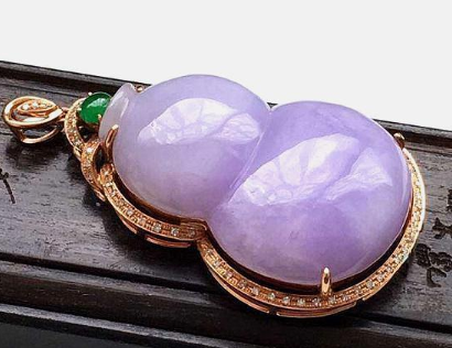 翡翠的鉴别方法水泡 翡翠的鉴别方法水泡靠谱吗   第2张