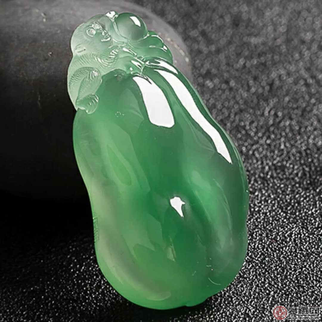 佩戴翡翠有哪些好处？   第1张