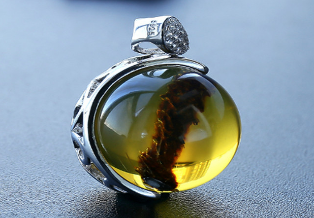 天然琥珀值多少钱 天然琥珀最新价格   第1张