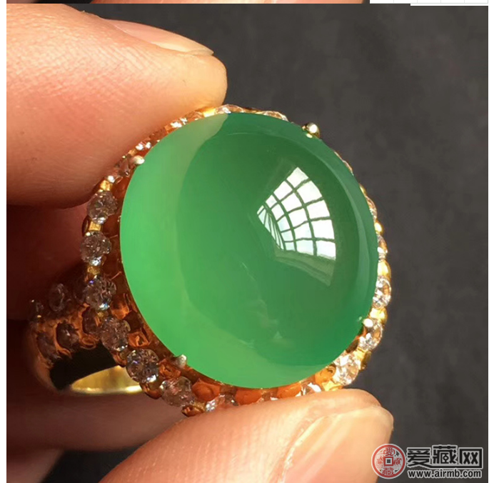 首饰类翡翠有哪些选购技巧？ 