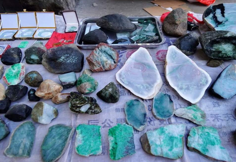 云南翡翠市场哪好 云南有名的四大翡翠市场 第1张
