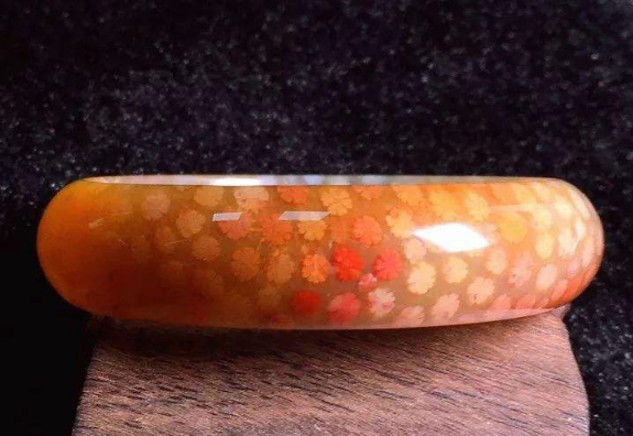 珊瑚玉什么颜色最珍贵 珊瑚玉颜色 第2张