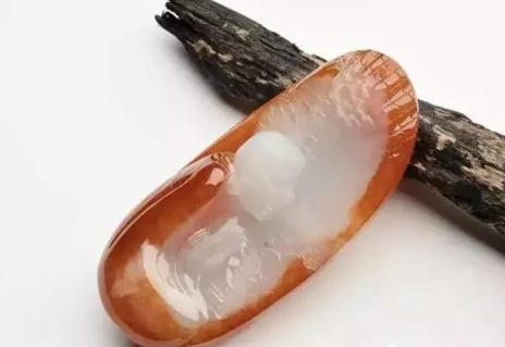 天然红翡 天然红翡和烧红的翡翠对比照 第1张