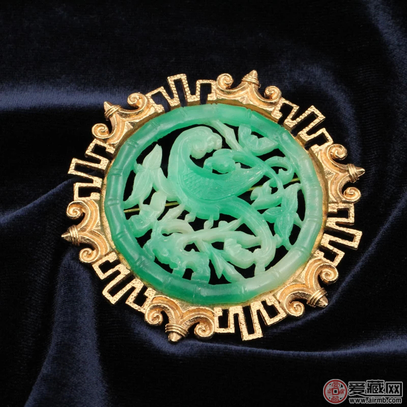 带你看看人造翡翠多少钱   第1张