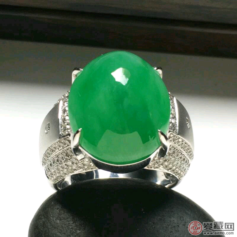 冰糯种翡翠怎么样？种水颜色不同，品质自有差异 