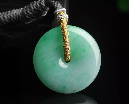 中国翡翠市场现状  现在翡翠市场怎么样   第2张