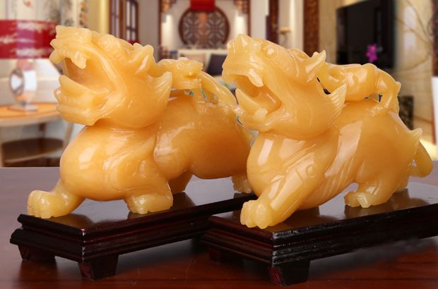 貔貅摆放客厅位置图的注意点 貔貅有哪些风水作用   第1张