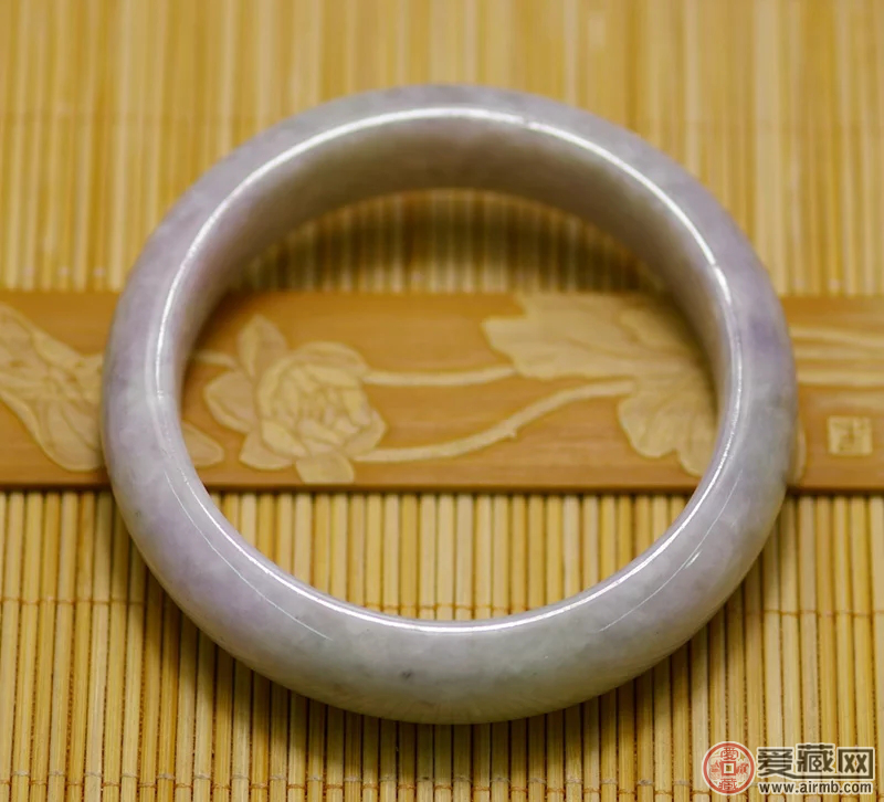 影响豆种翡翠价格的因素，你知道哪些呢? 