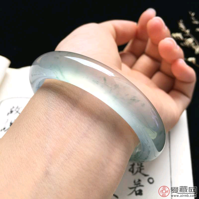 玻璃种翡翠是有钱人拥有的珠宝吗? 