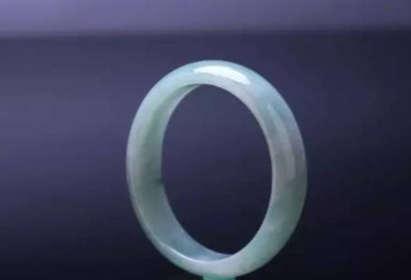 玉手镯怎么保养 这样保养光泽度才好   第2张