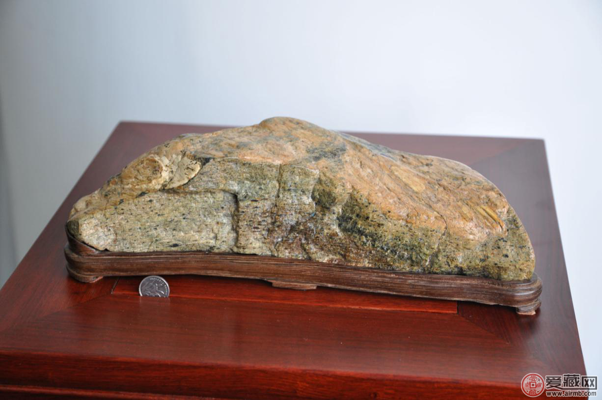 崂山绿石色彩斑斓，价值很是独特 