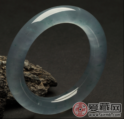 玻璃种和冰种翡翠的区别有哪些方面 