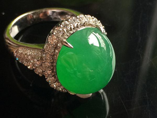 如何识别镀膜翡翠 鉴别镀膜翡翠的技巧 