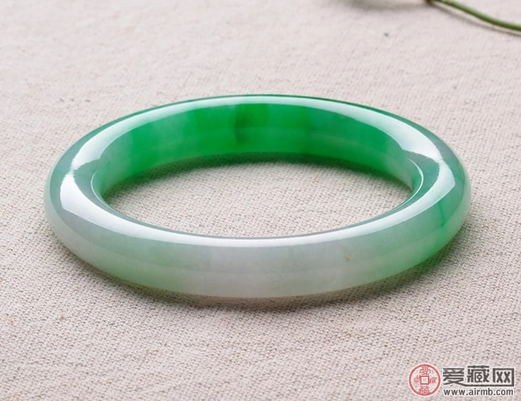 翡翠佩戴与保养需要注意什么问题?翡翠保养注意事项   第1张