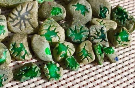 缅甸翡翠价格便宜吗 真正的缅甸翡翠要多少钱   第1张