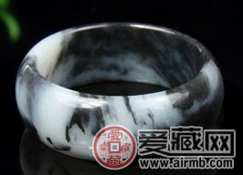 青花玉鉴定方法以及自身独特之处 