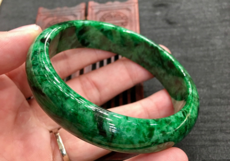 花青种翡翠市场价 花青种翡翠现在什么价位 第1张