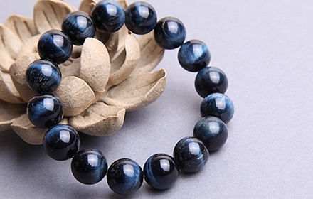 蓝虎眼石的禁忌 