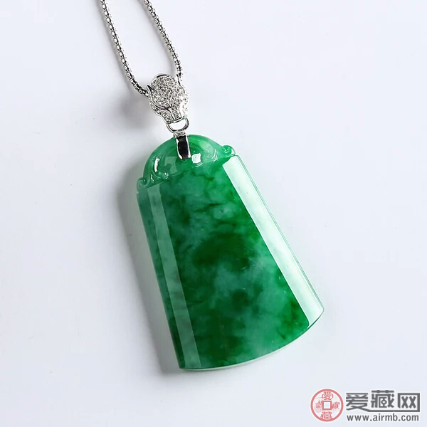 怎么养金丝种翡翠才能让把它养的更漂亮？ 