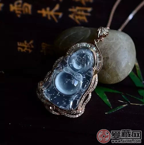 老坑玻璃种翡翠价格卖多少合适 