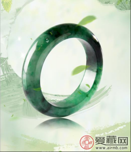 翡翠手镯大小不一，该如何选购翡翠手镯？   第1张