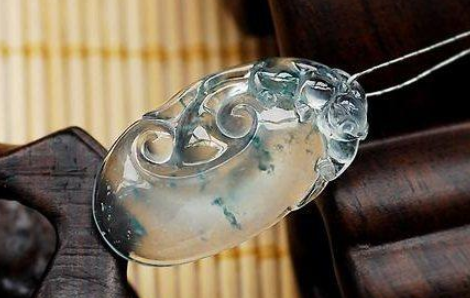 什么是翡翠的种 翡翠的种有哪些   第1张