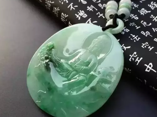 翡翠观音市场价格 翡翠观音市场价格多少及挑选   第2张