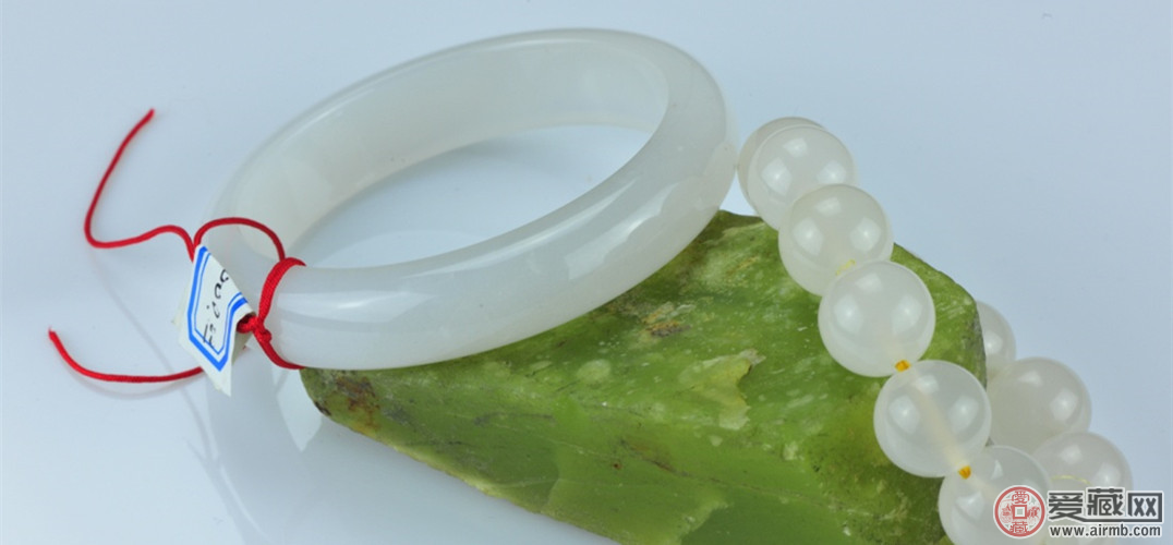 几种简单的天山冰玉鉴定方法 