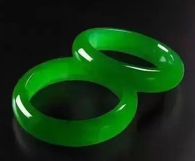 翡翠“手镯王”惊现苏富比拍卖会，估价一个亿   第15张