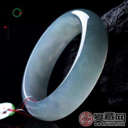 晶莹剔透的玻璃种翡翠市场价受哪些因素影响? 