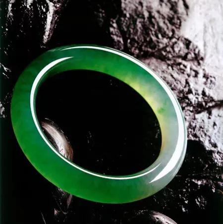 几万，几十万的翡翠和几百万的，差别居然在这里！   第11张