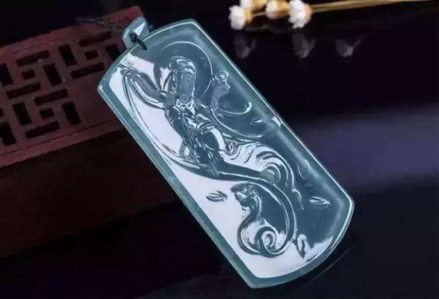 什么是危料？怎么区别危料和蓝水翡翠？   第2张