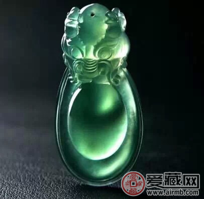 翡翠保养方式众多，我们怎么养龙石种翡翠 